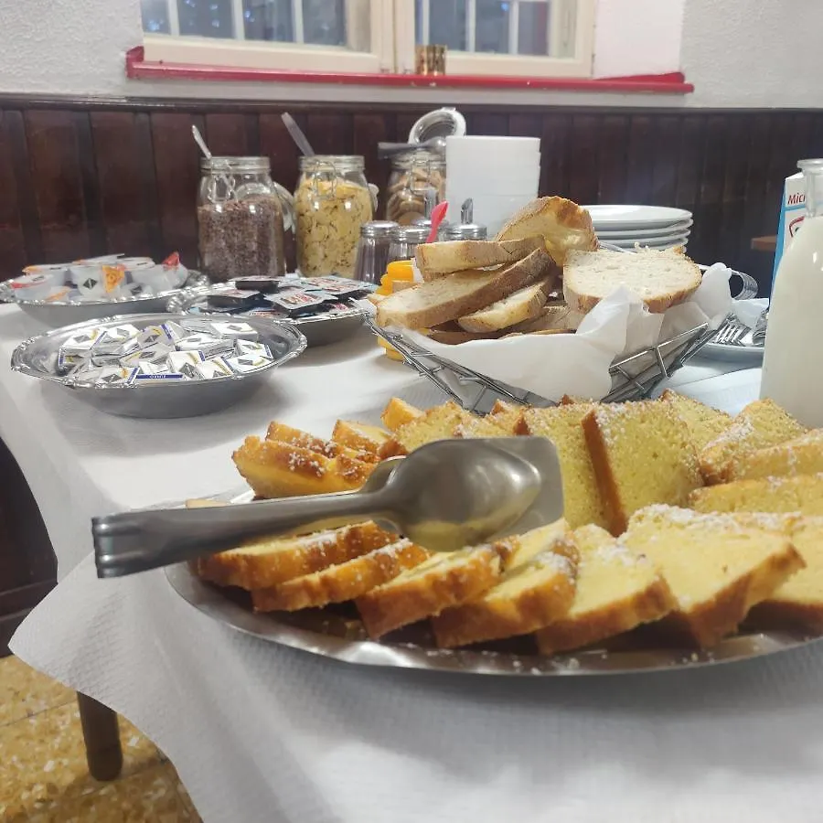 Ostello Rifugio La Capanna Claviere Italia